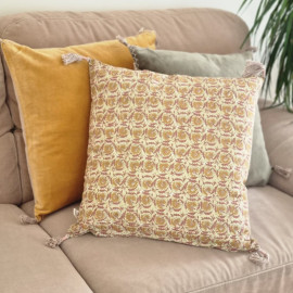 Set of cushions with covers